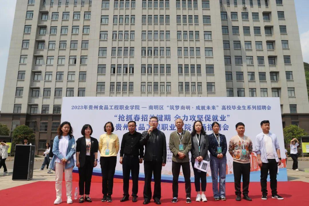 20cccf7b-39db-4e8f-9740-d22a05e18071.jpg