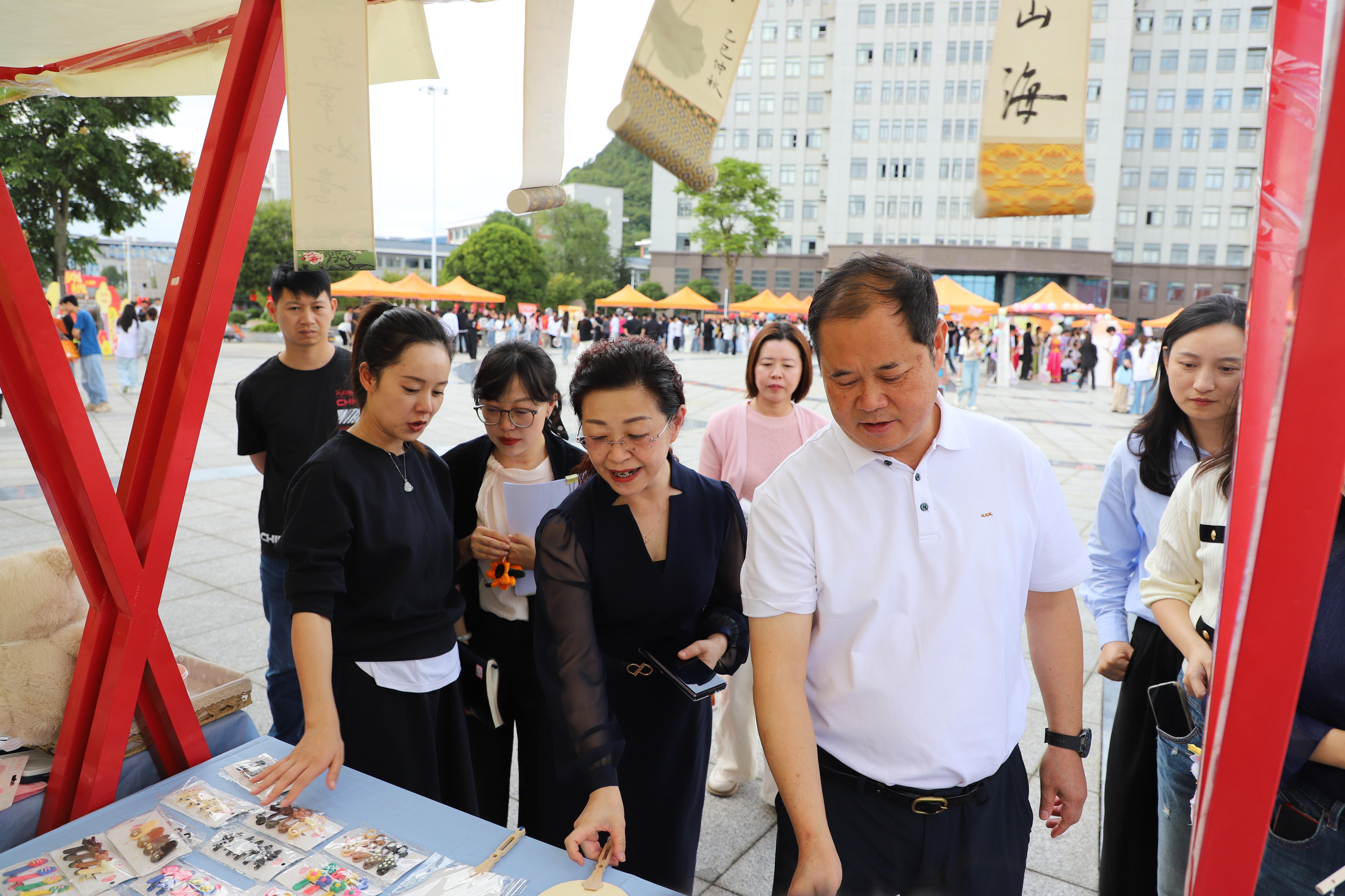 3b3d977a-1f99-468c-84cd-47af03643105.jpg 3b3d977a-1f99-468c-84cd-47af03643105.jpg