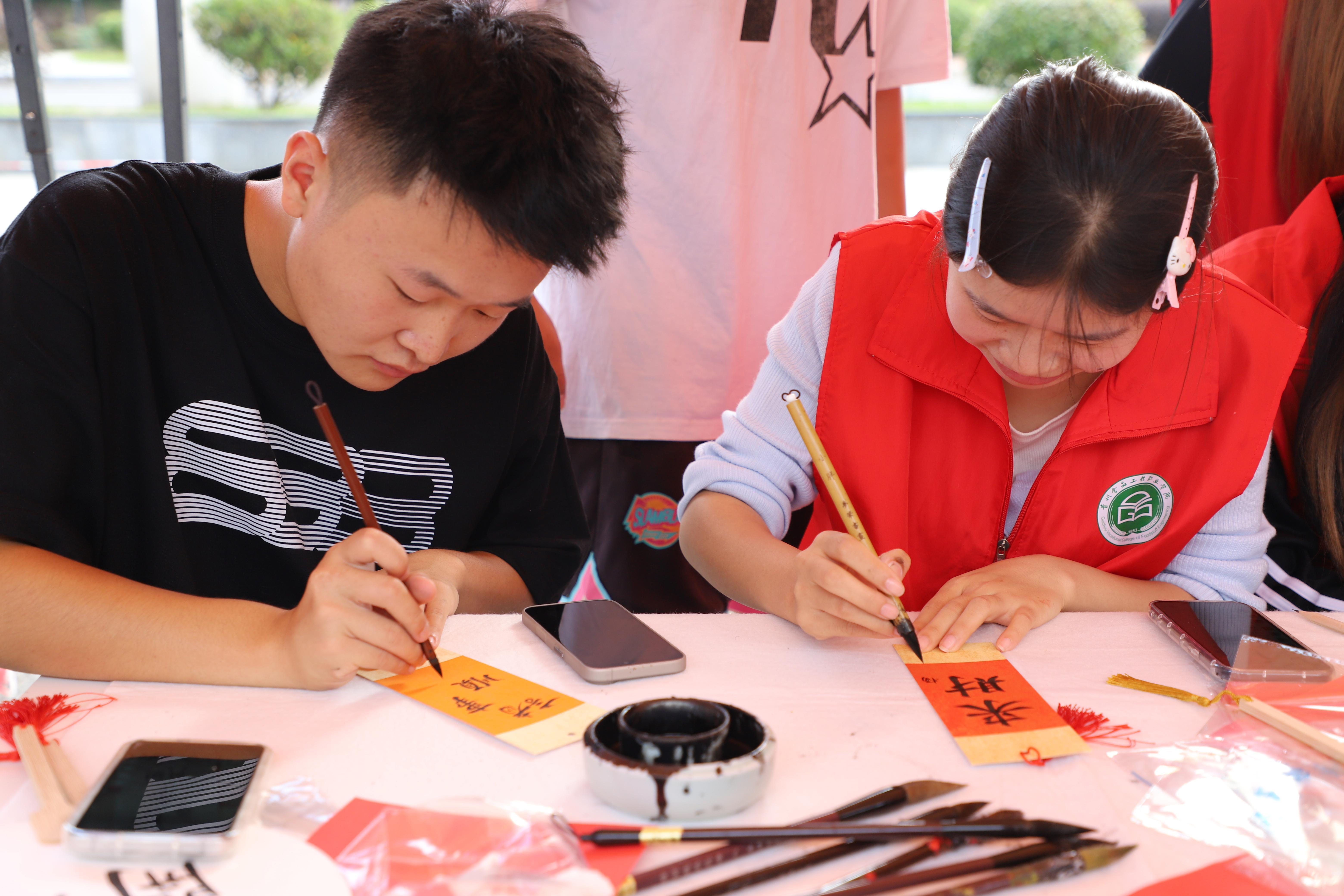 beeb7724-dae7-4d9f-b572-80770cff8179.jpg beeb7724-dae7-4d9f-b572-80770cff8179.jpg